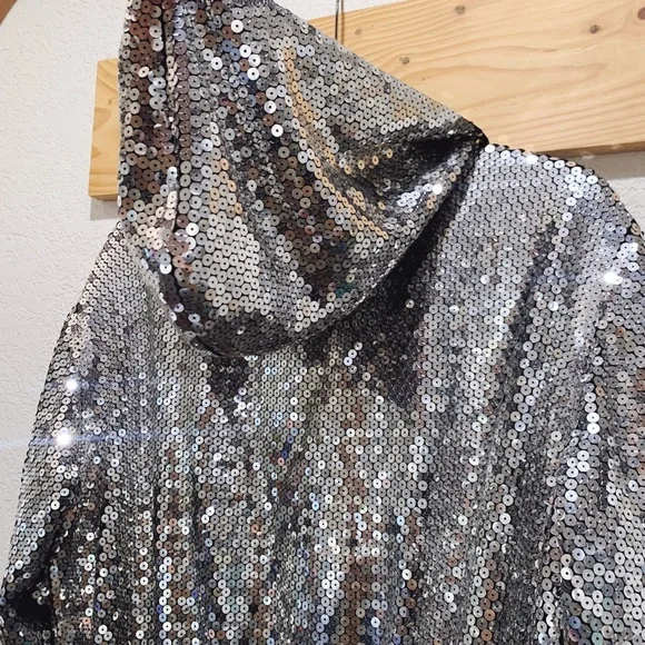 Moschino x H&M Silver Sequin Hooded Mini Dress - Picture 7 of 16